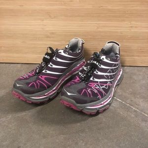 Sz 8 Hokas, barely worn